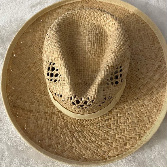 Tall straw hat - Picture 1 of 6